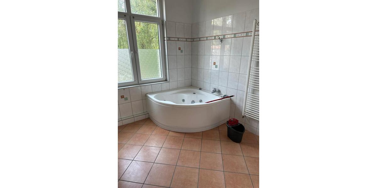 Etagenwohnung Delmenhorst Deichhorst - 4 Zimmer, 150 m&sup2;, 1.165&euro; | Angebot:25415059