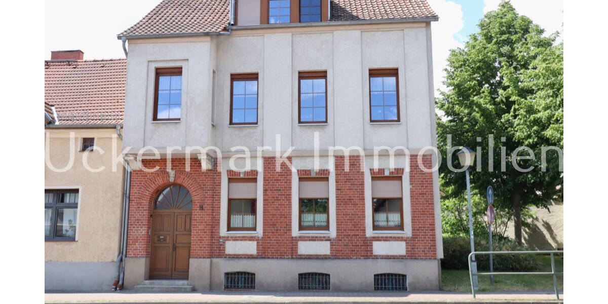 Mehrfamilienhaus, Wohnhaus Lychen - 7 Zimmer, 194 m&sup2;, 298.000&euro; | Angebot:25747638