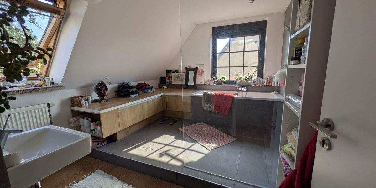 Schönes Haus in begehrter Lage direkt vom Eigentümer (Besichtigung nur noch bis 30.1. möglich) 5 zimmer