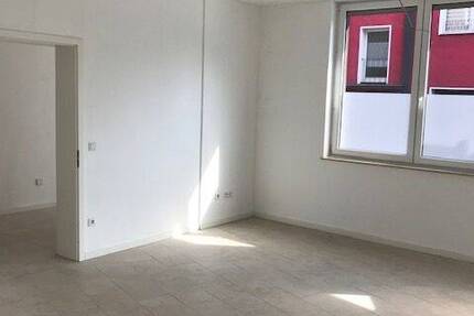 Lichtdurchflutetes Apartment Nähe Hochzeitsmeile !
