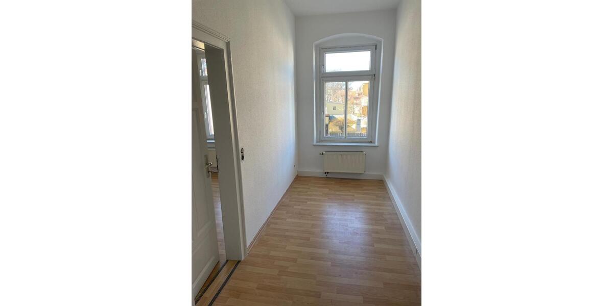 Etagenwohnung Großröhrsdorf - 3.5 Zimmer, 83 m&sup2;, 460&euro; | Angebot:25410133