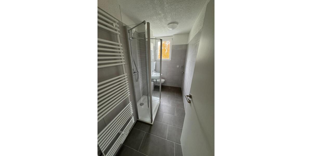 Erstbezug nach Modernisierung im Erdgeschoss 3 zimmer