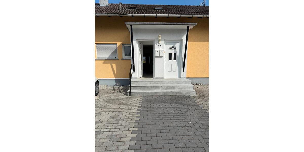 Mehrfamilienhaus, Wohnhaus Oberderdingen - 3 Zimmer, 105 m&sup2;, 1.250&euro; | Angebot:26130666