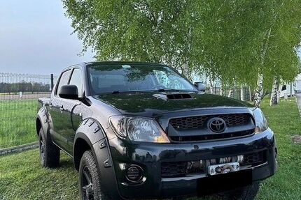 Toyota Hilux 189.000 km 14.000 &euro; Neu-Ulm 89231