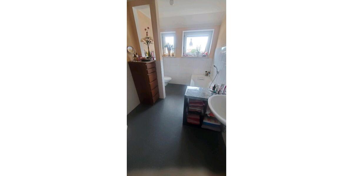 Erdgeschoßwohnung Bernhardswald - 5 Zimmer, 130 m&sup2;, 700&euro; | Angebot:26315189