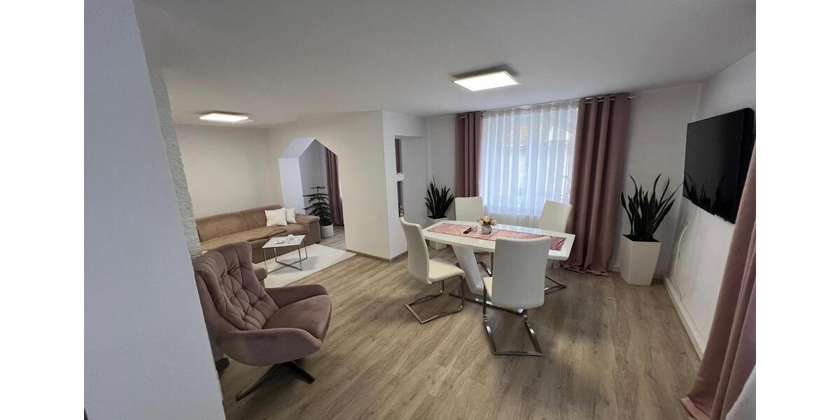 Einfamilienhaus Ellingen - 6 Zimmer, 140 m&sup2;, 370.000&euro; | Angebot:26375995