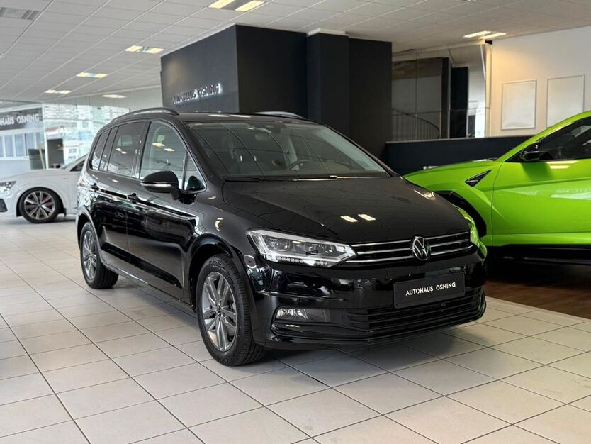 VW Touran 6.800 km 34.490 € Lage 32791