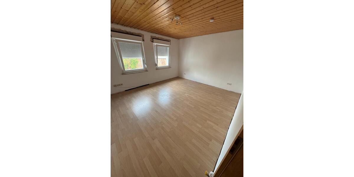 Einfamilienhaus Zweibrücken - 5 Zimmer, 138 m&sup2;, 97.500&euro; | Angebot:26972428