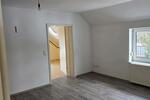 Dachgeschoßwohnung Nittendorf - 3.5 Zimmer, 94 m&sup2;, 1.150&euro; | Angebot:25149755