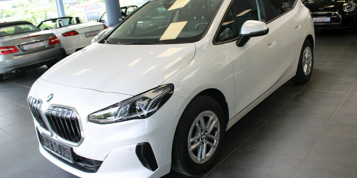 BMW 218 218d Active Tourer Aut. 32.270 km 25.980 &euro; Euskirchen 53881