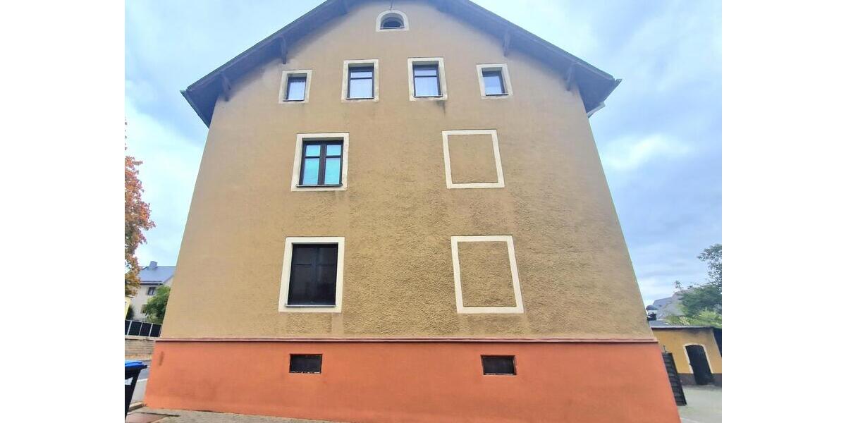 Schicke 3-Zimmer-Dachgeschosswohnung in zentraler Lage von Stollberg! 3 zimmer