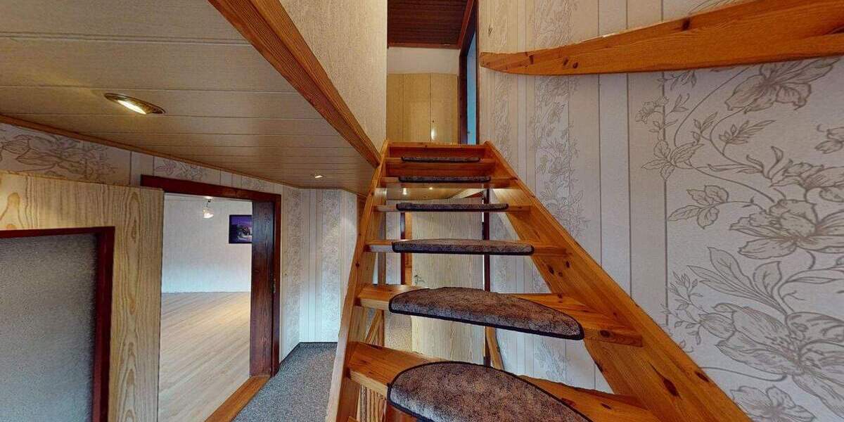 Einfamilienhaus Bad Schandau Postelwitz - 5 Zimmer, 166 m&sup2;, 139.000&euro; | Angebot:25705157