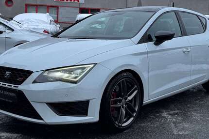 Seat Leon 101.800 km 15.990 &euro; Solingen 42653