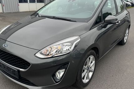 Ford Fiesta 93.000 km 7.800 € Waldkraiburg 84478