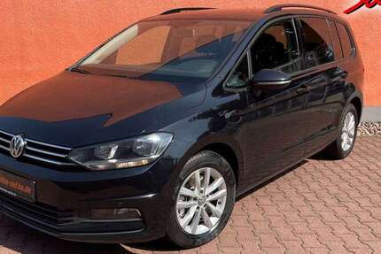 VW Touran 215.855 km 11.890 &euro; Gotha 99867