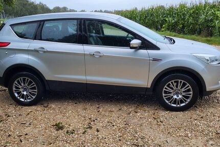 Ford Kuga 180.000 km 7.500 € Ichenhausen 89335