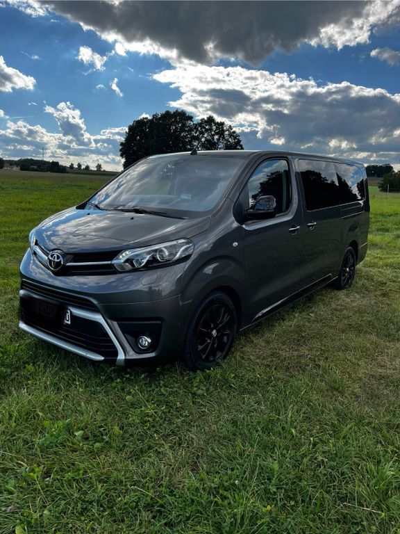 Toyota Proace (Verso) 140.600 km 31.000 € Großharthau 01909