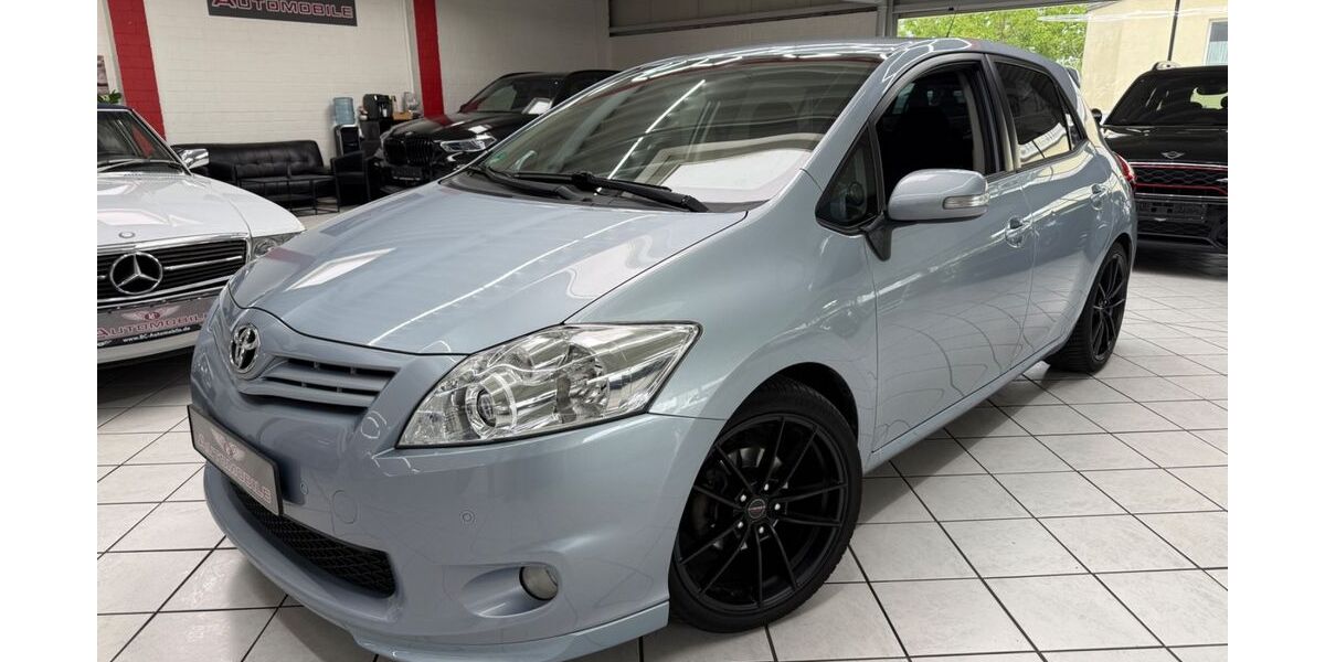 Toyota Auris 130.000 km 6.500 &euro; Leverkusen 51371