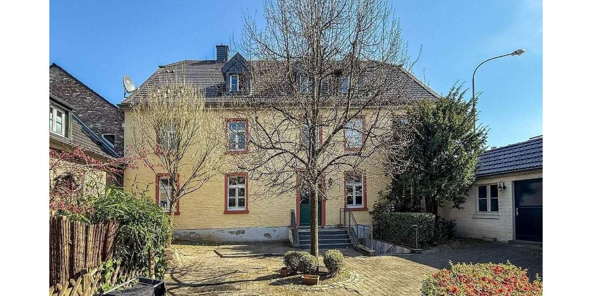 Gewerbeobjekt Overath Untereschbach - 6 Zimmer, 133 m&sup2;, 185.000&euro; | Angebot:25706570