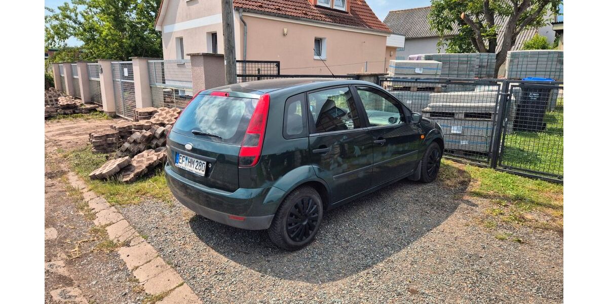 Ford Fiesta 73.936 km 2.000 &euro; Erfurt 99090