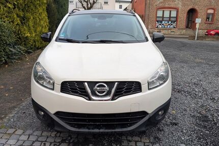 Nissan Qashqai 80.300 km 8.200 &euro; Siershahn 56427