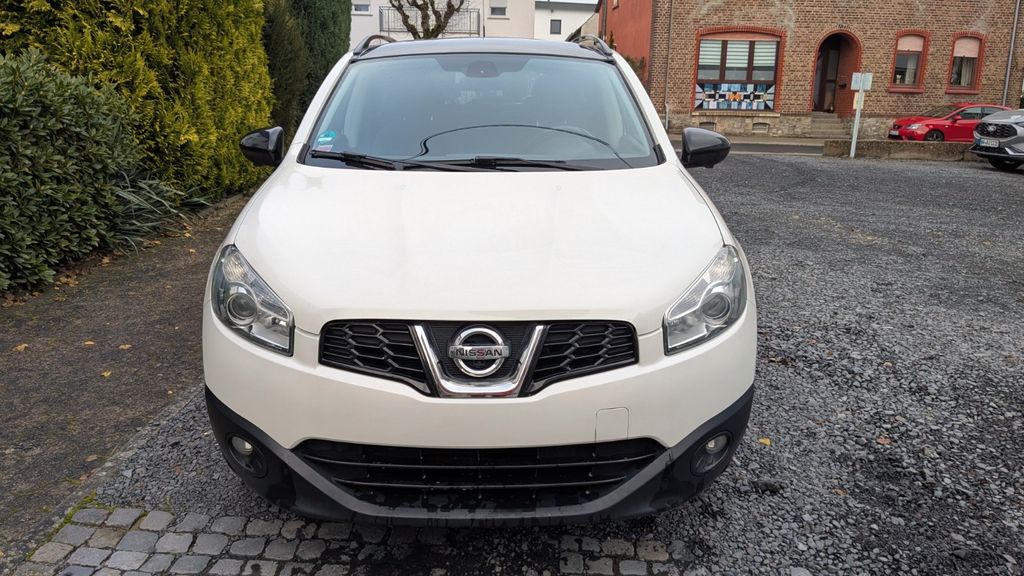 Nissan Qashqai 80.300 km 8.200 &euro; Siershahn 56427