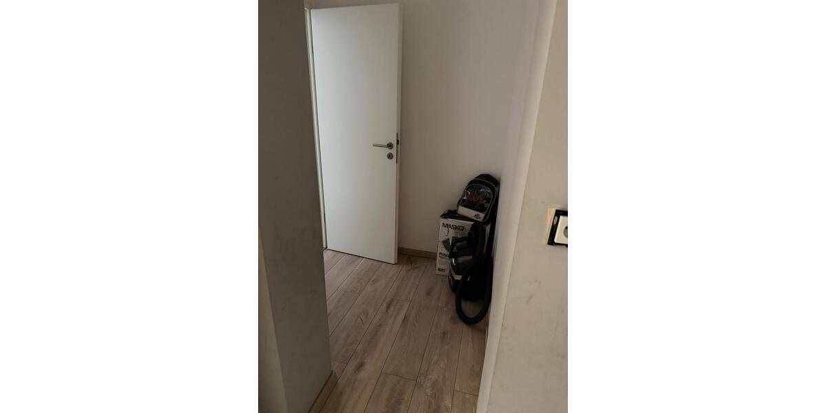 Etagenwohnung Riesa - 5 Zimmer, 120 m&sup2;, 840&euro; | Angebot:25851781