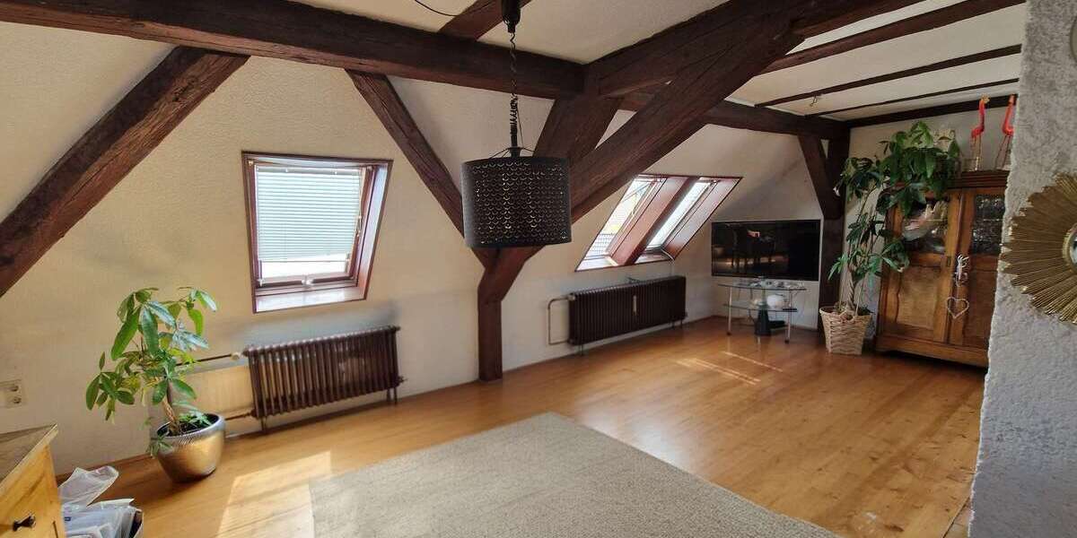 Einfamilienhaus Salem - 10 Zimmer, 300 m&sup2;, 495.000&euro; | Angebot:26787986