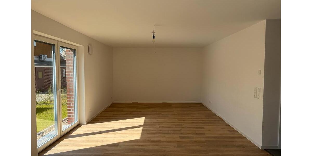 Erdgeschoßwohnung Jever - 3 Zimmer, 95 m&sup2;, 1.200&euro; | Angebot:26296834