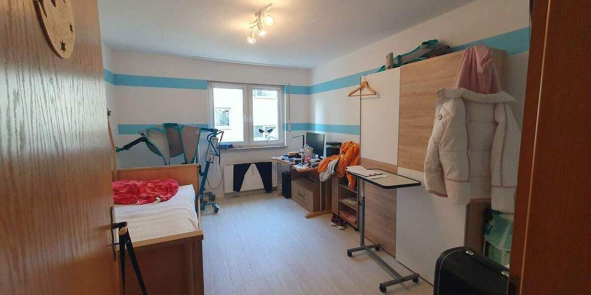 Etagenwohnung Bad Schmiedeberg - 3 Zimmer, 77 m&sup2;, 99.000&euro; | Angebot:25665793