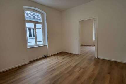 Wohnung Bonn - 2 Zimmer, 55 m&sup2;, 1.099&euro; | Angebot:27720785