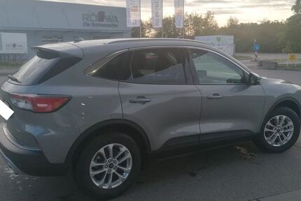 Ford Kuga 10.500 km 25.900 &euro; Starzach 72181