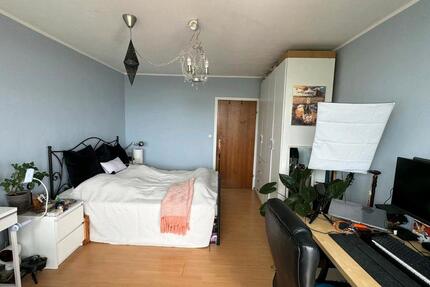 Möbeliertes Zimmer mit Balkon in Freising