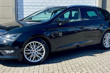 Seat Leon 47.499 km 15.900 &euro; Strausberg 15344