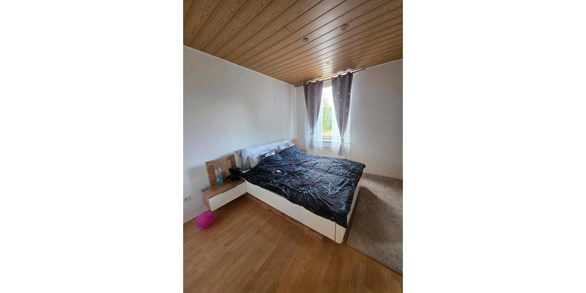 Etagenwohnung Eschweiler - 5 Zimmer, 120 m&sup2;, 1.600&euro; | Angebot:25297090