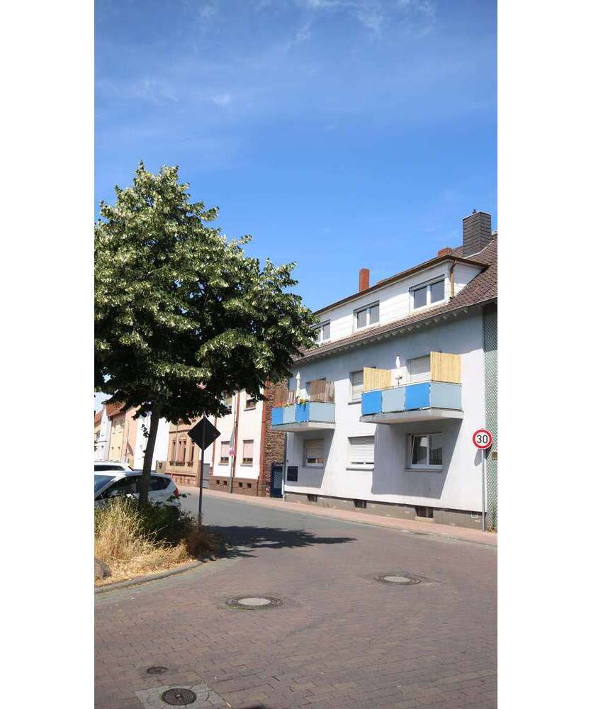 Haus zum Kaufen in Dietzenbach 865.800 € 348 m²
