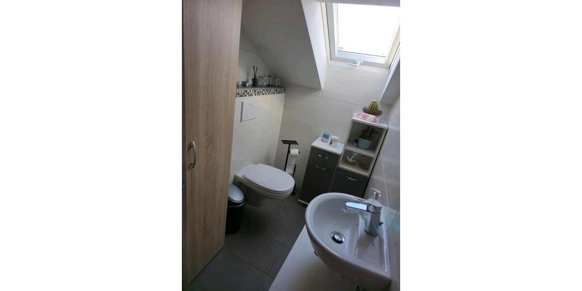 Dachgeschoßwohnung Wallersdorf - 3 Zimmer, 90 m&sup2;, 850&euro; | Angebot:25759676