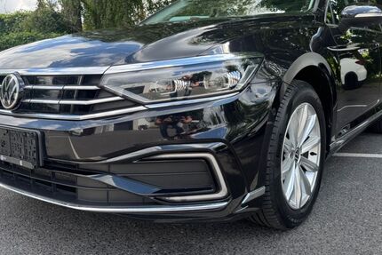 VW Passat 98.000 km 22.300 &euro; Berlin 13599