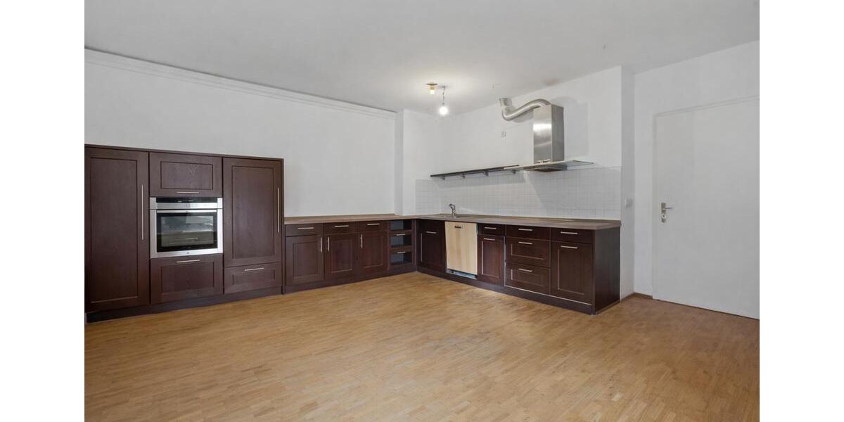 Dachgeschoßwohnung Halle (Saale) - 4 Zimmer, 106 m&sup2;, 848&euro; | Angebot:26131086