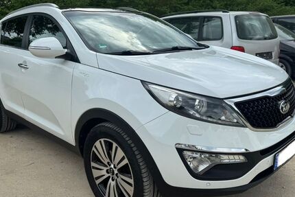 Kia Sportage 142.000 km 10.700 &euro; Sulzbach Rosenberg 92237