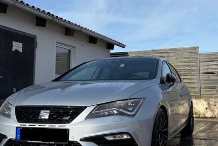 Seat Leon 114.000 km 19.200 &euro; Schwäbisch hall 74523