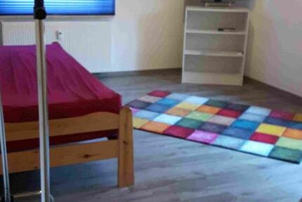 43 qm EG-Wohnung mit möbl. 18 qm Zimmer in WG 1 zimmer