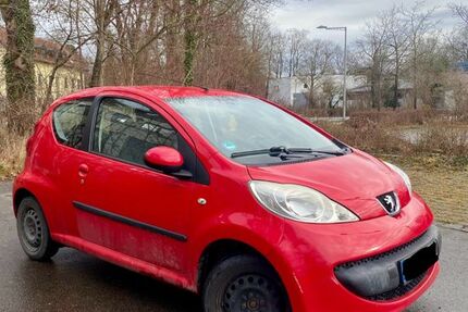 Peugeot 107 146.000 km 2.499 &euro; München 81241