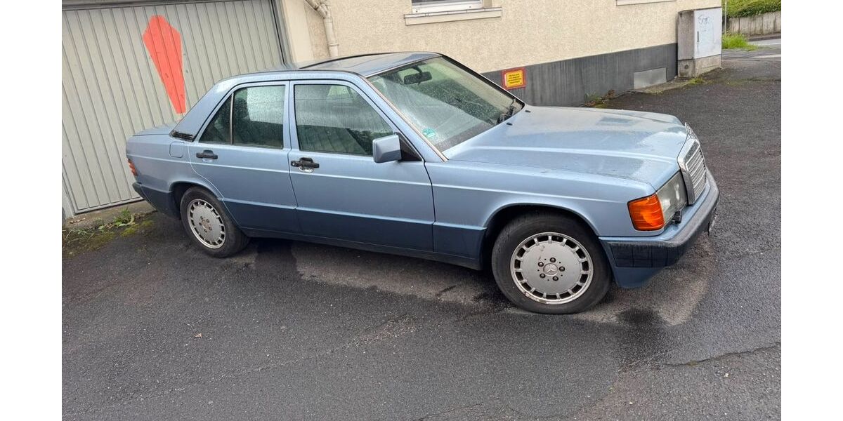 Mercedes-Benz 190 266.727 km 3.299 &euro; Eitorf 53783