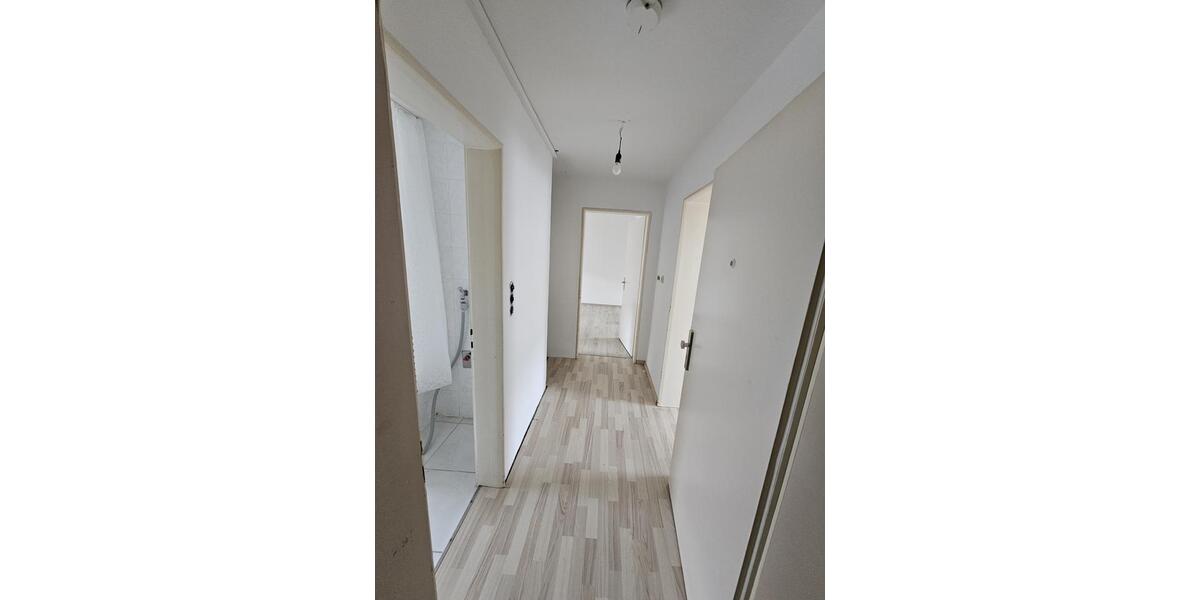 Etagenwohnung Friedberg - 3.5 Zimmer, 66 m&sup2;, 1.100&euro; | Angebot:25286824