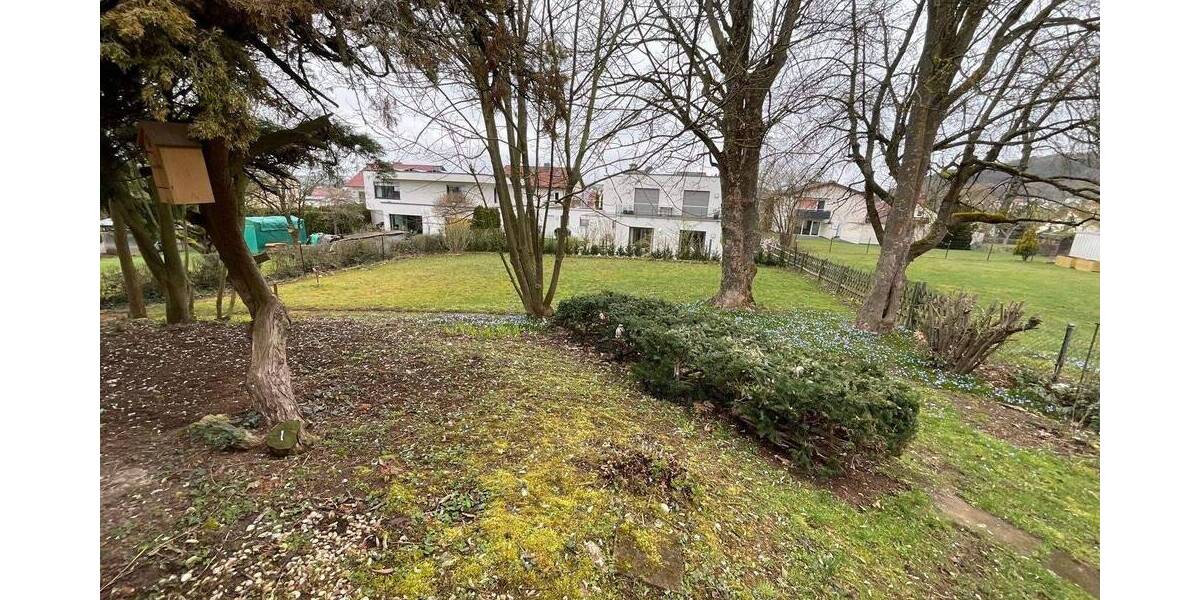 Einfamilienhaus Petersberg - 6 Zimmer, 180 m&sup2;, 1.600&euro; | Angebot:26106614