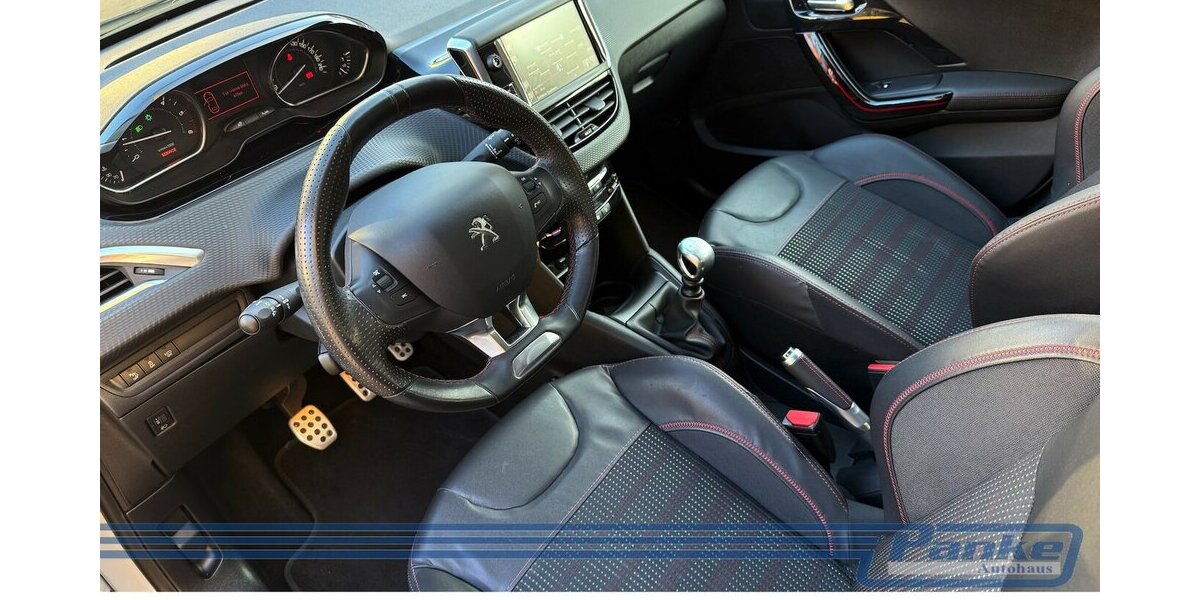 Peugeot 208 Allure*GT-Line*Pano*U-Connect*SHZ*R-Cam* 156.392 km 8.280 &euro; Berlin 13187