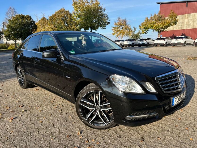 Mercedes-Benz E 220 269.000 km 8.900 € Lorch 65391