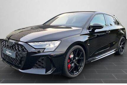 Audi RS3 2.100 km 64.890 &euro; Mayen 56727