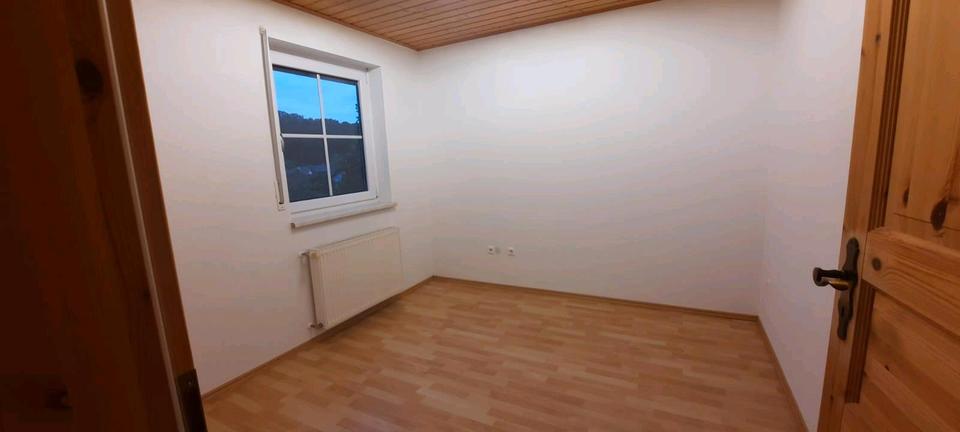 Etagenwohnung Hermersberg - 10 Zimmer, 102 m&sup2;, 199.000&euro; | Angebot:27275609